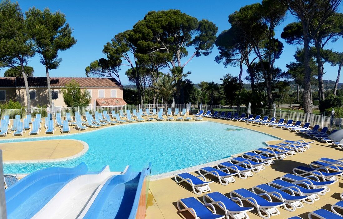 Calvisson - Odalys Club Residence Domaine Le Mas des Vignes : Outdoor swimming pool