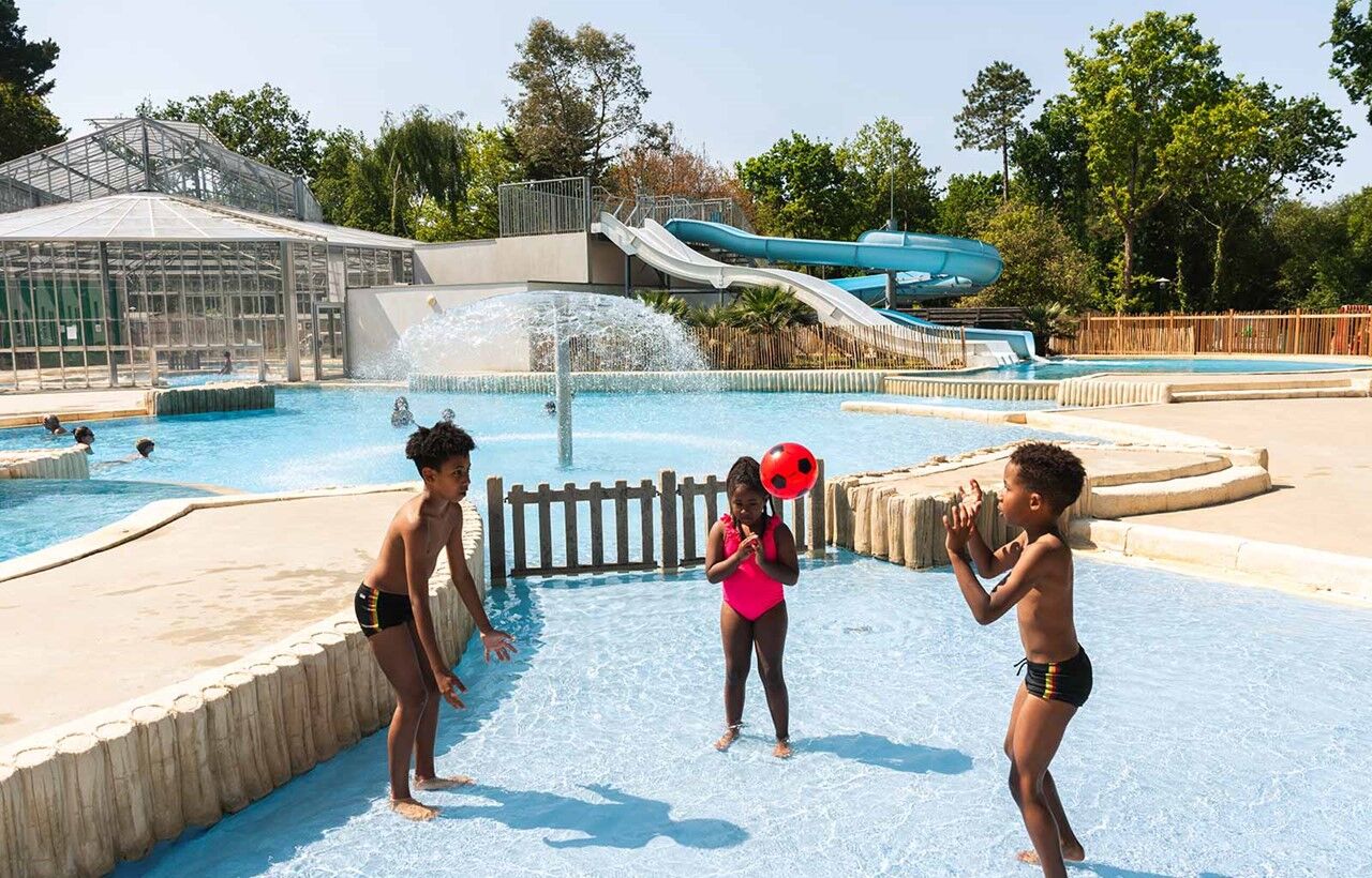 Piriac-sur-mer - Camping Le Bois de Bayadène : Outdoor swimming pool