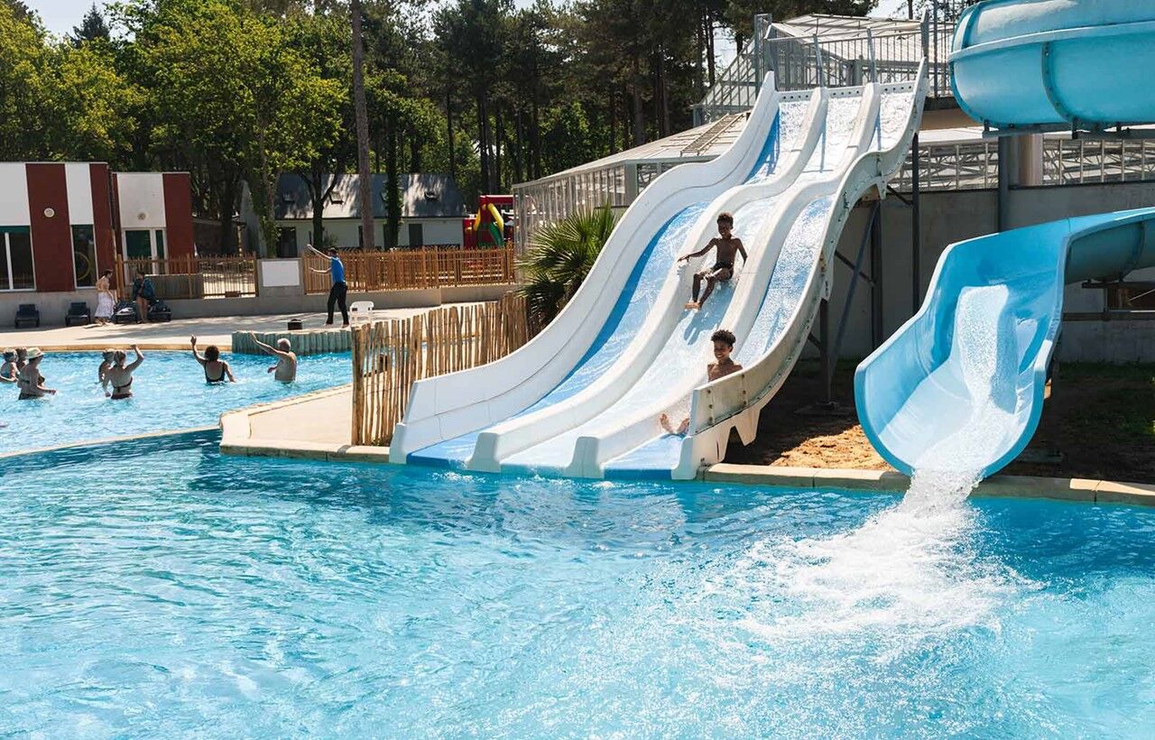 Piriac-sur-mer - Camping Le Bois de Bayadène : Outdoor swimming pool