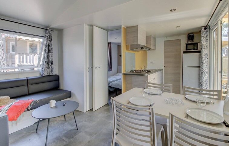 La Ciotat - Camping La Baie des Anges : Intérieur d'un logement 